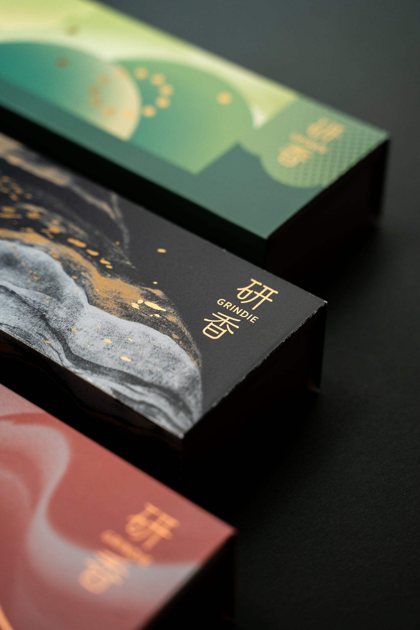 流心黑芝麻月餅 (4件禮盒裝) Lava Sesame Mooncake (4pcs)